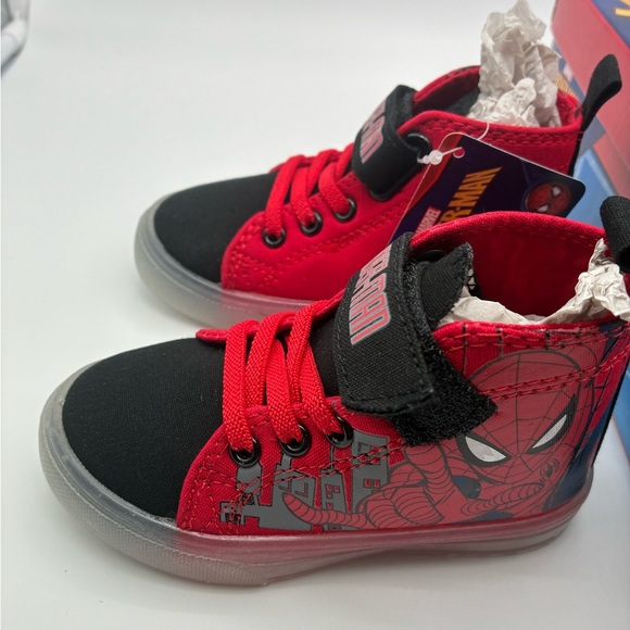 NWB Spiderman Kids High-Top Sneakers - Red and Black - Picture 4 of 7